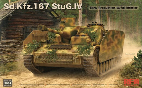 Rye Field Military 	1/35 SdKfz 167 StuG IV Early Production Tank w/Full Interior & Workable Track Links Kit