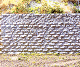 Chooch Enterprises Cut Stone Retaining Wall - Medium - 6-3/4 x 3-1/2"