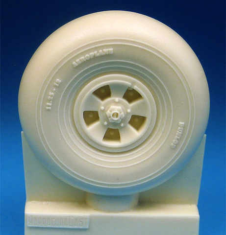 Barracuda Studios 1/24 Hawker Typhoon Late Style Main Wheels for ARX #19002 (Resin)