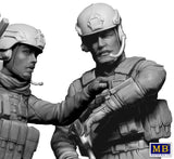 Master Box 1/24 Modern War Route Change Elite Unit Male & Female Soldiers Kit
