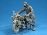 MiniArt Military Models 1/35 US Soldier Pushing Motorcycle Kit
