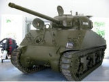 Unimodel Military 1/72 M4A3(105) HVSS Medium Tank Kit