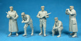 MiniArt Military Models 1/35 Soviet Heavy Artillery Crew Special Edition Kit