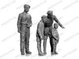 ICM Military 1/35 WWII French Tank Crew (4) (New Tool) Kit