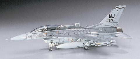 Hasegawa Aircraft 1/72 F16D Falcon Aircraft Kit