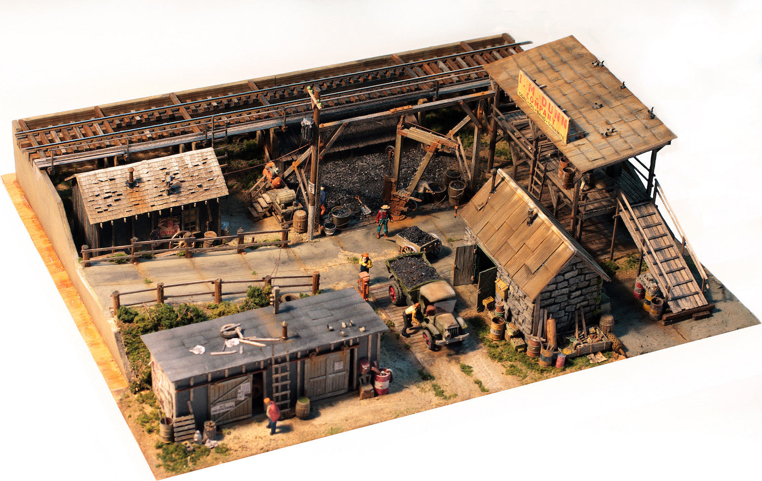 Fine Scale Miniatures HO I.M. Dunn Co. Coal Yard Wood & Metal Kit