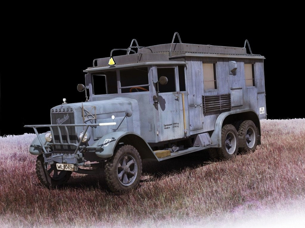 ICM Military Models 1/35 WWII German Henschel 33 D1 Kfz 72 Radio Communication Truck Kit