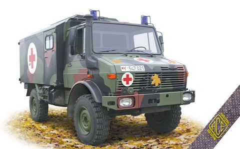 Ace Military 1/72 Unimog U1300L 4x4 Ambulance Kit