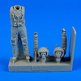 Aerobonus Details 1/32 Soviet Pilot w/Lift Jacket Cold War (Standing)