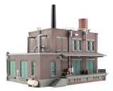 Woodland Scenics N Built-N-Ready Clyde & Dale's 2-Story Barrel Factory