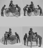 ICM Model Cars 1/24 1886 Benz Patent Motorwagen w/Mrs. Benz & 2 Sons (New Tool) Kit