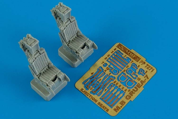 Aires Hobby Details 1/72 MB Gruea 7 (A6E/EA6A) Ejection Seats