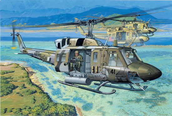 Dragon Military Models 1/35 UH1N Gunship Helicopter Kit