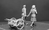 Master Box Ltd 1/35 Children (2) w/Ammo Cart Heading to the Frontline Kit