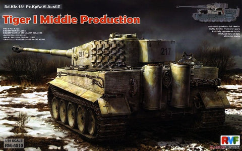 Rye Field 1/35 Tiger I PzKpfw VI Ausf E SdKfz 181 Middle Production Tank w/Full Interior Kit