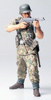 Tamiya Miltary 1/16 WWII German Elite Infantryman Kit