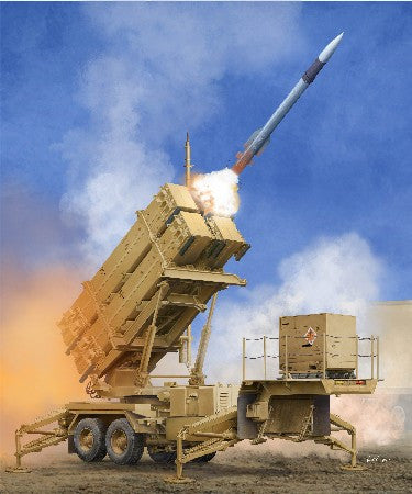 Trumpeter Military Models 1/35 US M901 Launching Station w/MIM-104F Patriot SAM System (PAC3) Kit