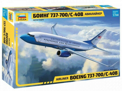 Zvezda Aircraft 1/144 B737-700/C40B United States of America Airliner Kit